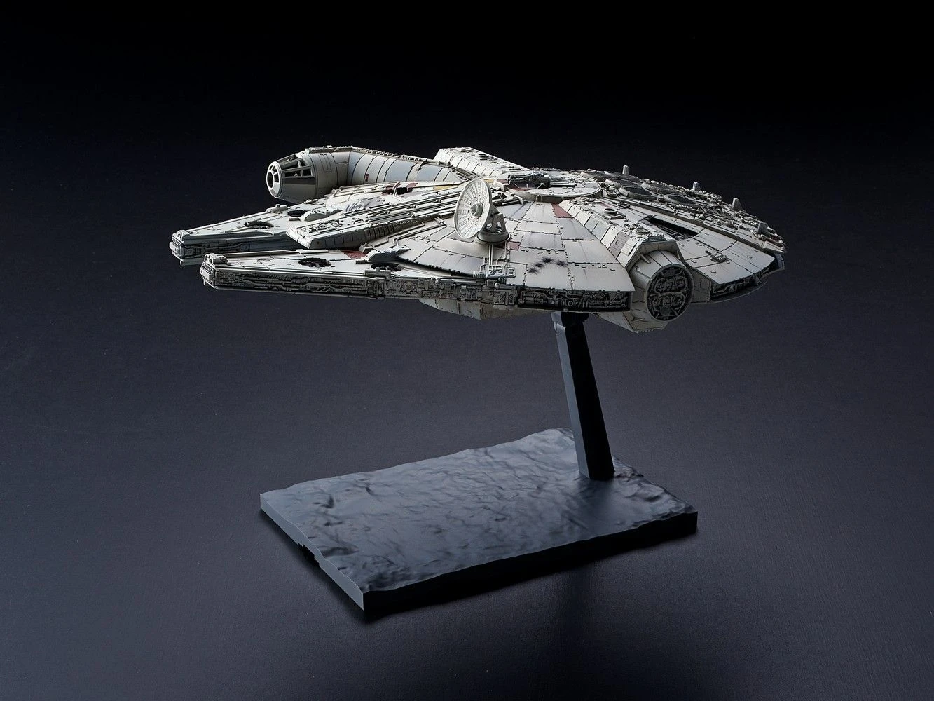 Bandai Star Wars The Rise Of Skywalker Millennium Falcon 1/144 Scale Model Kit 3 Bandai Star Wars The Rise Of Skywalker Millennium Falcon 1/144 Scale Model Kit - Image 3