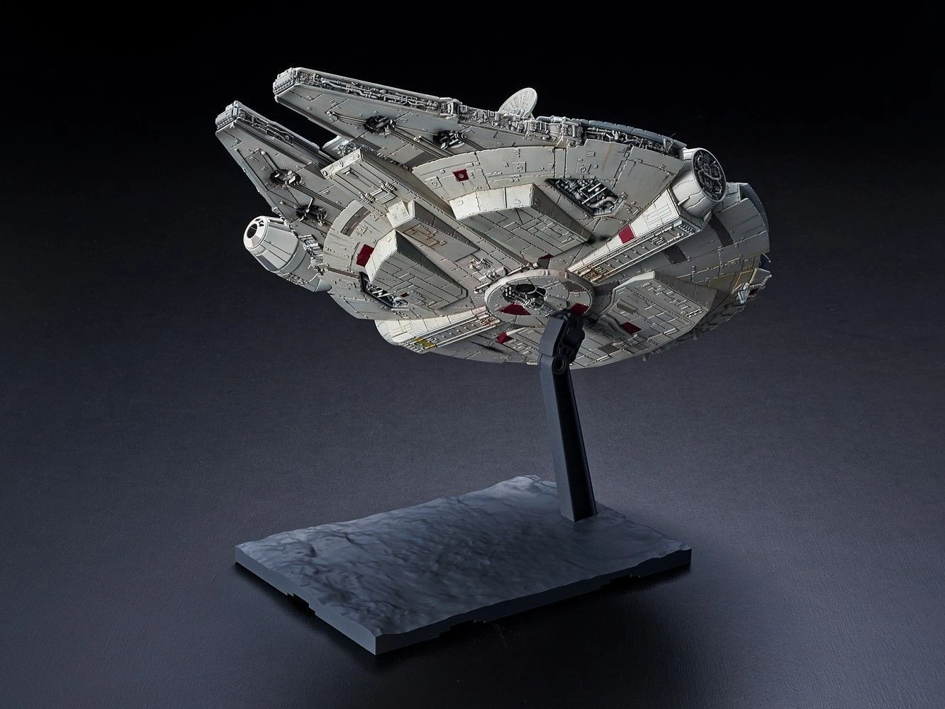 Bandai Star Wars The Rise Of Skywalker Millennium Falcon 1/144 Scale Model Kit 6 Bandai Star Wars The Rise Of Skywalker Millennium Falcon 1/144 Scale Model Kit - Image 6