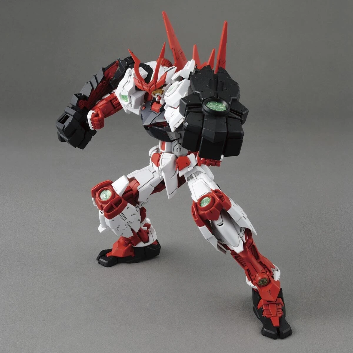 Bandai MG 1/100 Sengoku Astray Gundam 5 Bandai MG 1/100 Sengoku Astray Gundam - Image 5