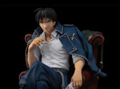 Bandai Fullmetal Alchemist Roy Mustang 1/8 Scale Figure