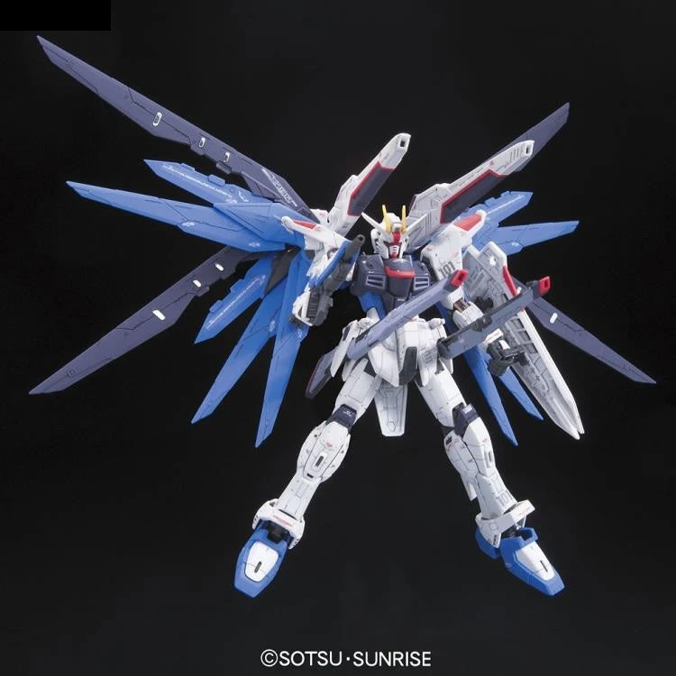 Bandai RG 1/144 #05 Freedom Gundam 4 Bandai RG 1/144 #05 Freedom Gundam - Image 4