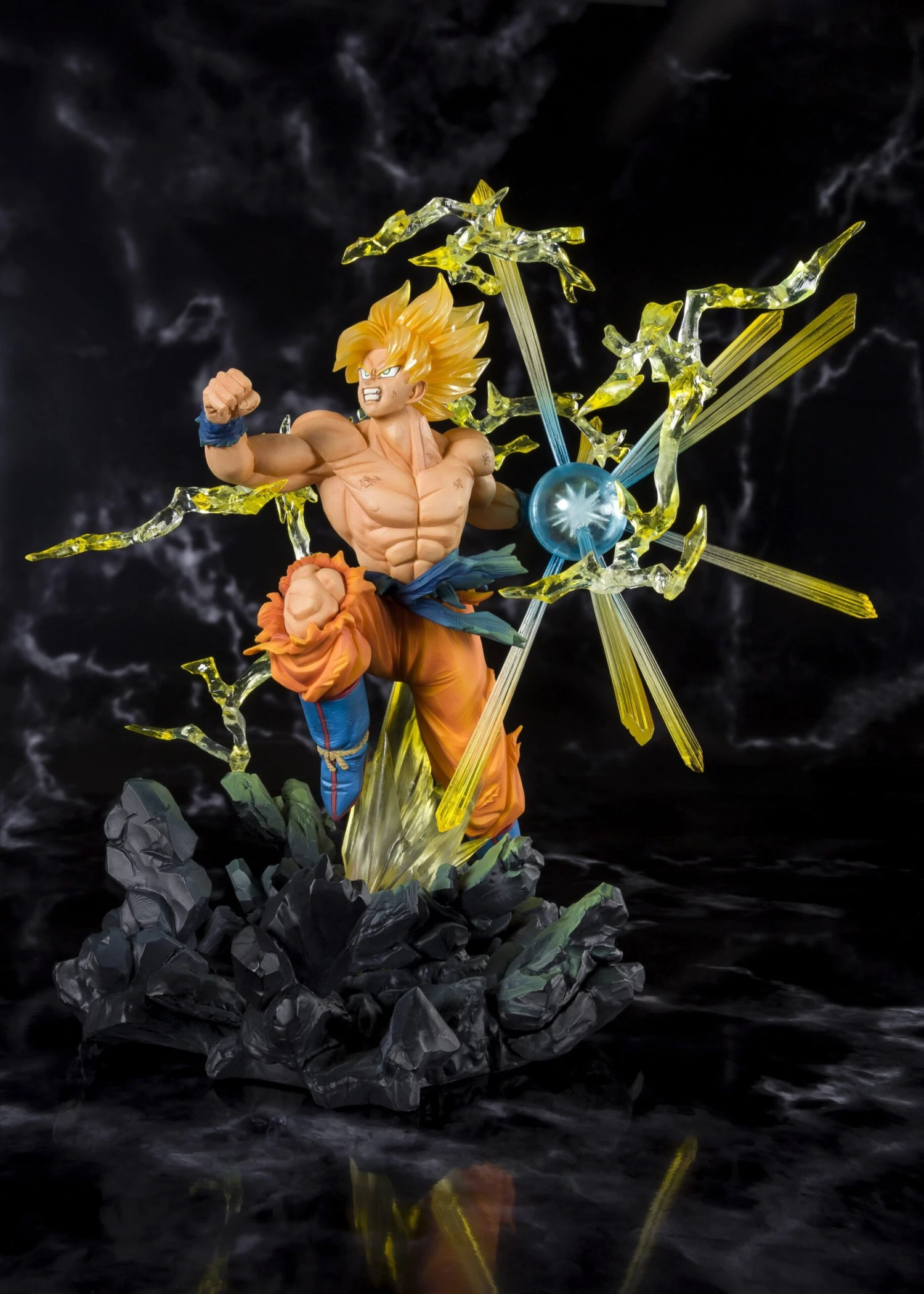 Super Saiyan Son Goku -The Burning Battles- "Dragon Ball Z", Bandai FiguartsZERO 2 Super Saiyan Son Goku -The Burning Battles- "Dragon Ball Z", Bandai FiguartsZERO - Image 2