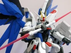 BANDAI Gundam ZGMF-X10A Freedom Gundam MG 1/100 Scale 9 BANDAI Gundam ZGMF-X10A Freedom Gundam MG 1/100 Scale -Model Figures Store MGF 9