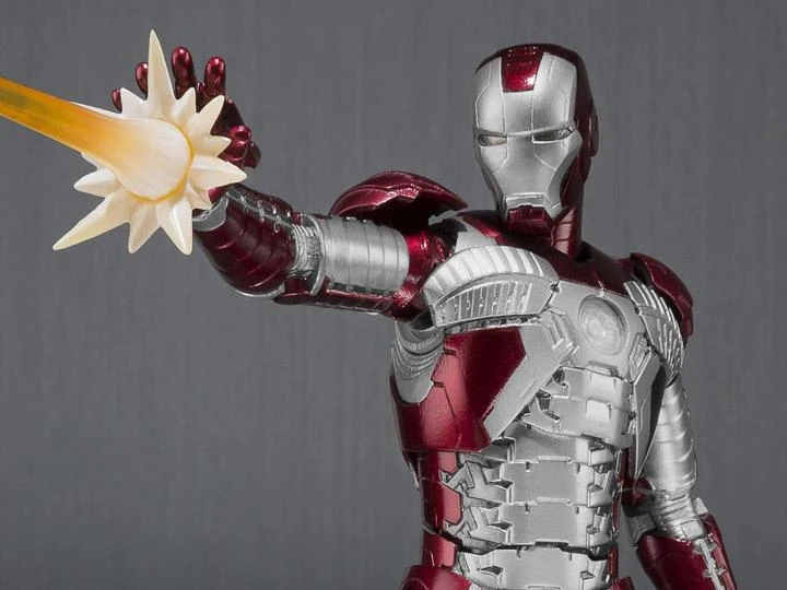 Bandai Iron Man 2 S.H.Figuarts Iron Man Mark V & Hall Of Armor Set 1 Bandai Iron Man 2 S.H.Figuarts Iron Man Mark V & Hall Of Armor Set