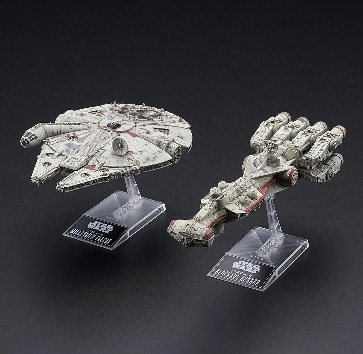 Bandai 1/1000 BLOCKADE RUNNER & 1/350 MILLENNIUM FALCON 1 Bandai 1/1000 BLOCKADE RUNNER & 1/350 MILLENNIUM FALCON