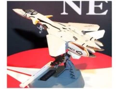 Macross Plus VF-11B Thunderbolt 1/72 Scale Model Kit 23 Macross Plus VF-11B Thunderbolt 1/72 Scale Model Kit -Model Figures Store hsg65722 7 1485108202