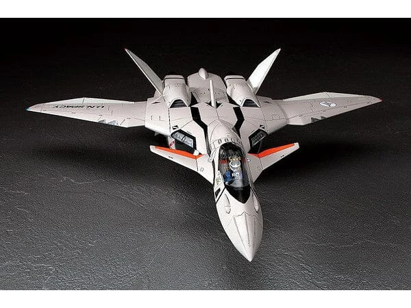 Macross Plus VF-11B Thunderbolt 1/72 Scale Model Kit 10 Macross Plus VF-11B Thunderbolt 1/72 Scale Model Kit - Image 10
